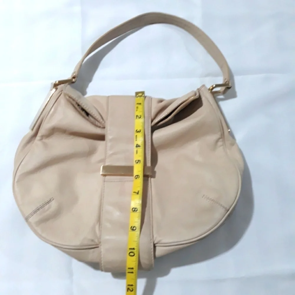 Vintage Banana Republic Cow Leather Bag Cream Women's Shoulder Bag Snap Closure